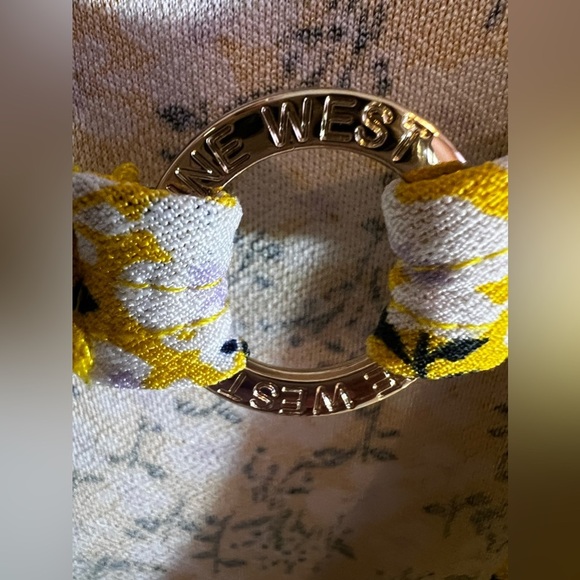 Nine West Women’s Slit Neck Long Sleeve Top yellow black white floral S - Picture 5 of 16